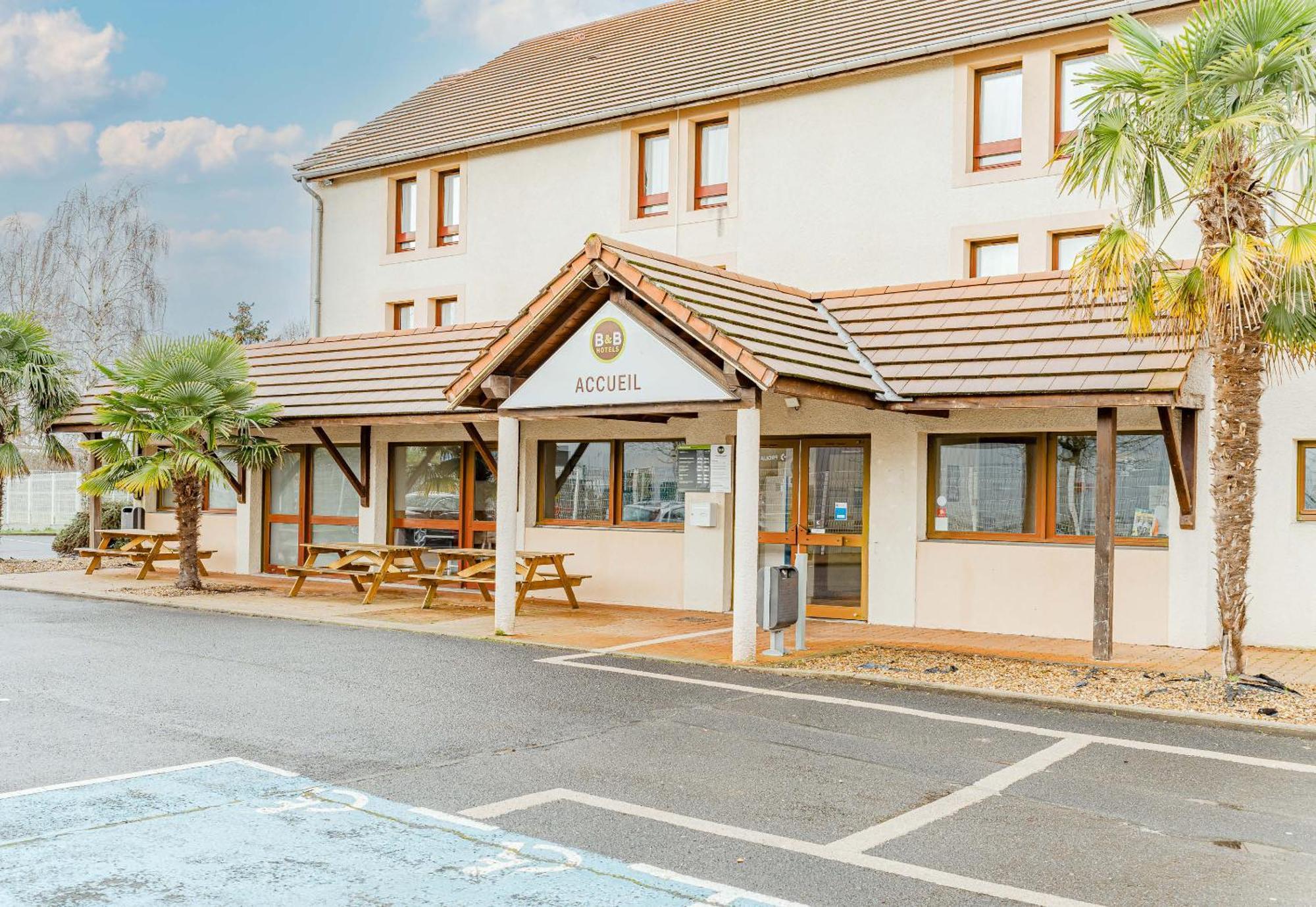 B&B Hôtel Châtellerault Exterior foto