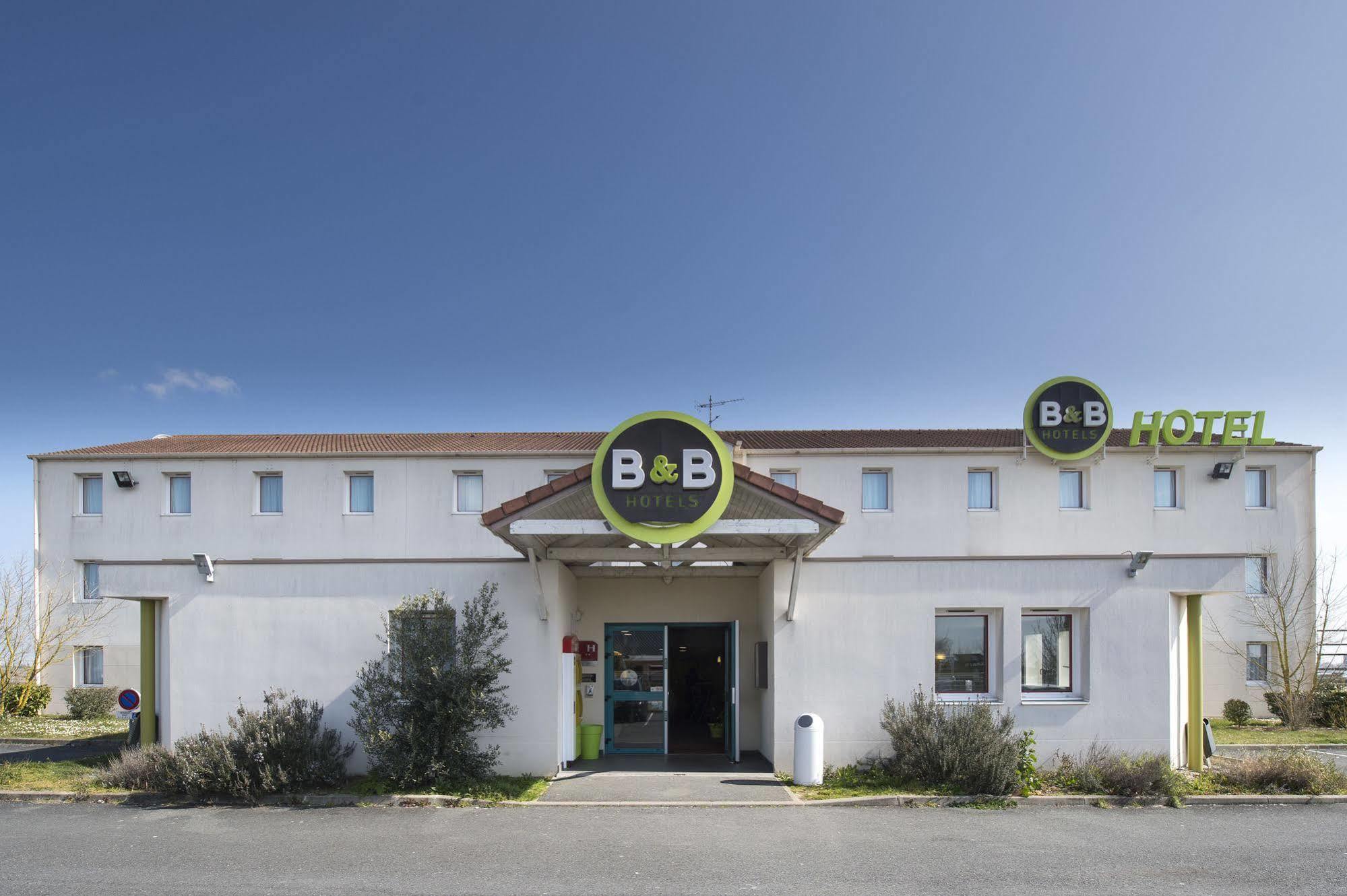 B&B Hôtel Châtellerault Exterior foto